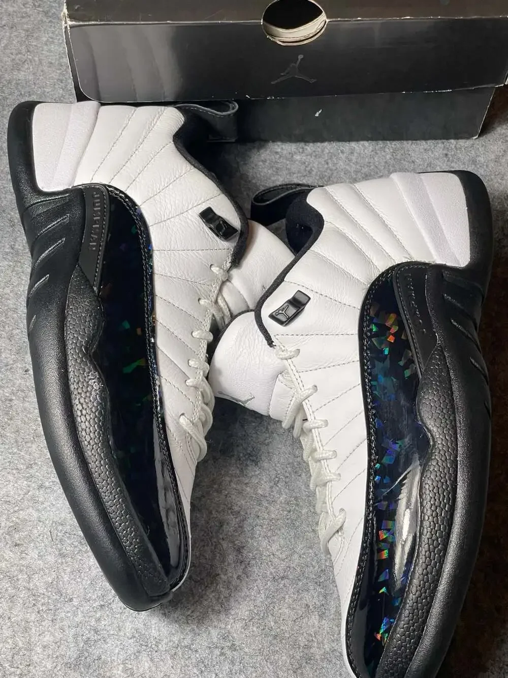 Air Jordan 12 Retro Low 25 Years in China DO8726-100